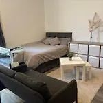 Studio 1 Portobello
